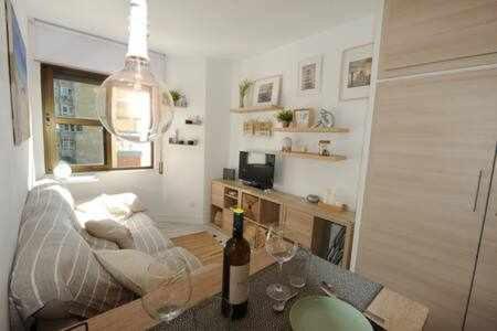 شقة Encantador Apartamento Frente A La Playa Victoria كاديز المظهر الخارجي الصورة
